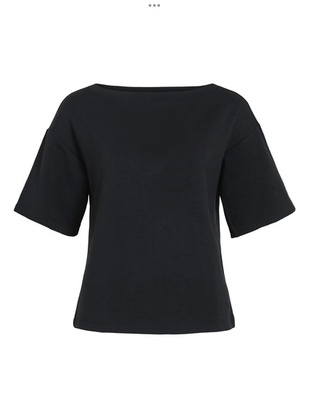 Vila Boatneck Super Soft Tshirt In Black