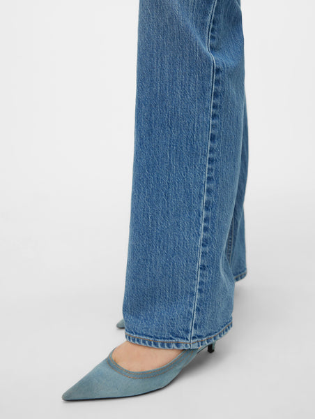 VM Tessa High Waist Straight Leg Jeans In Medium Blue